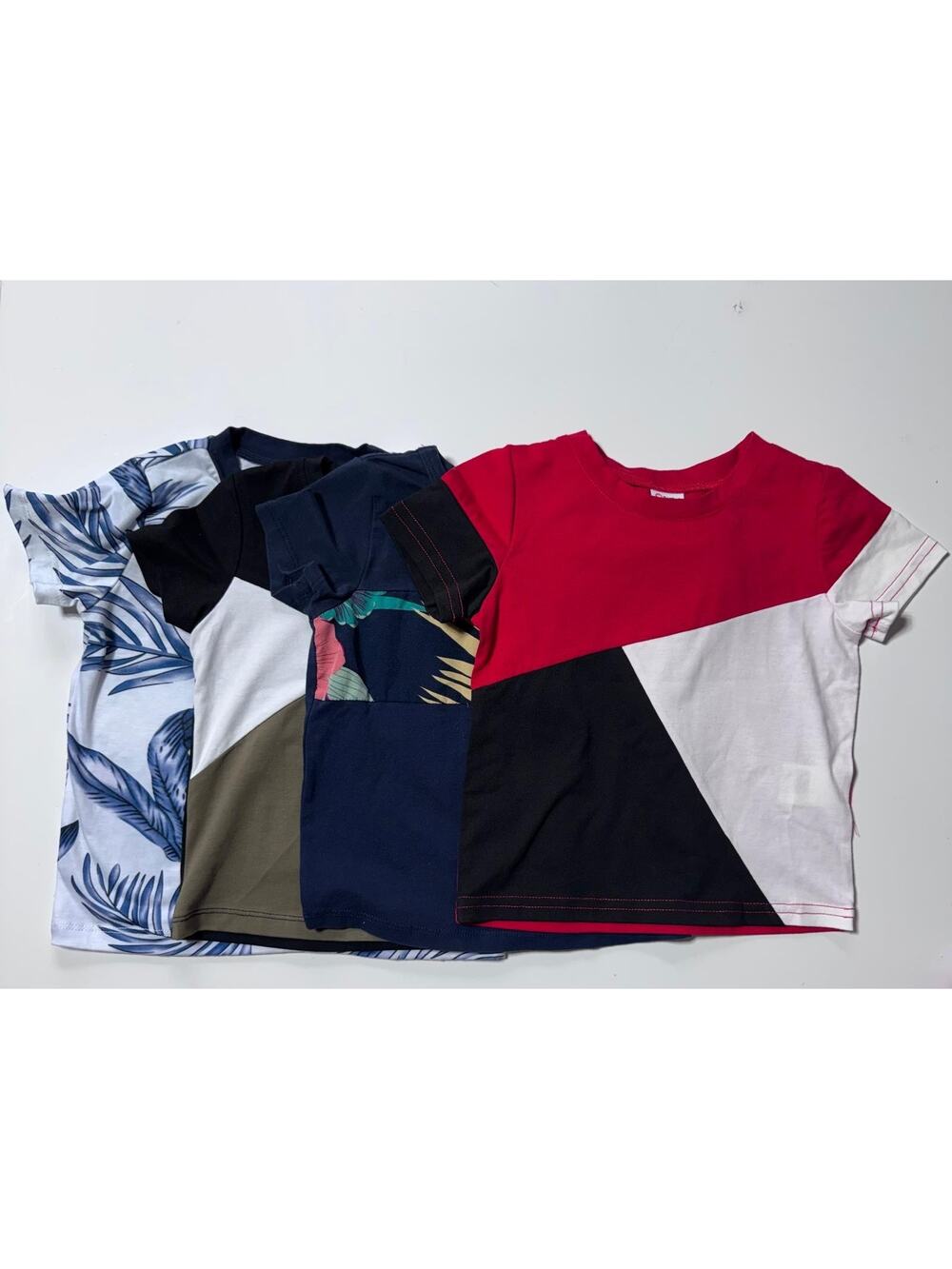 PatPat Boys T‑Shirt Set Size 2Y Lot of 4 Color Block & Tropical Print